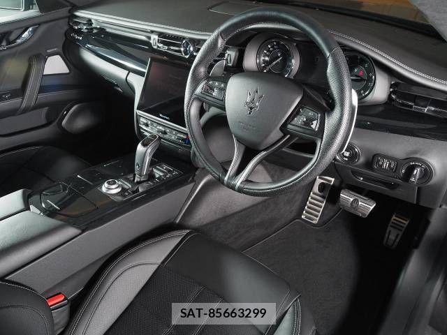 Maserati QUATTROPORTE 2022-12 1182379-11
