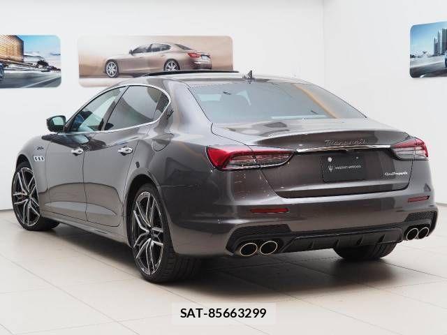 Maserati QUATTROPORTE 2022-12 1182379-18