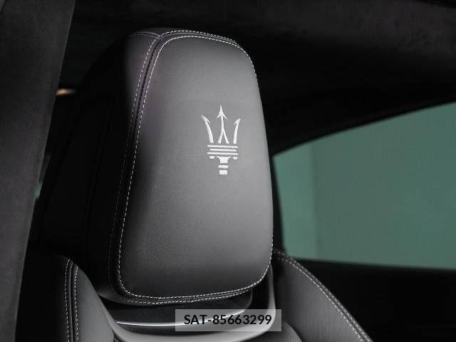 Maserati QUATTROPORTE 2022-12 1182379-8