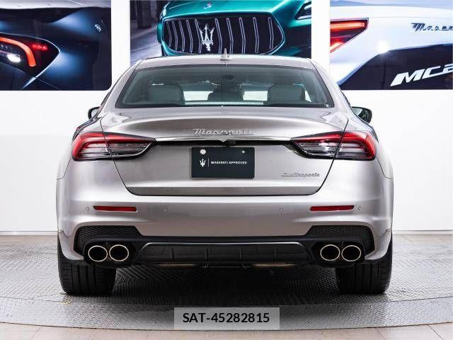 Maserati QUATTROPORTE 2021-11 1182377-15