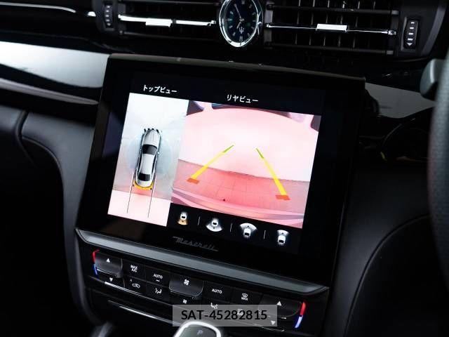 Maserati QUATTROPORTE 2021-11 1182377-19