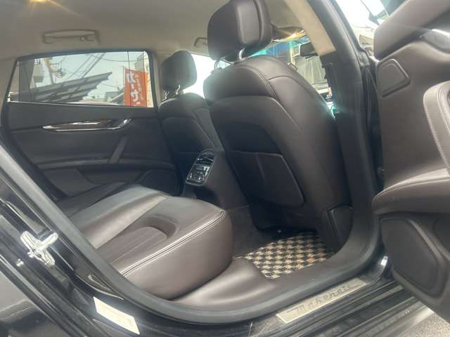 Maserati QUATTROPORTE 2014-11 1546657-16