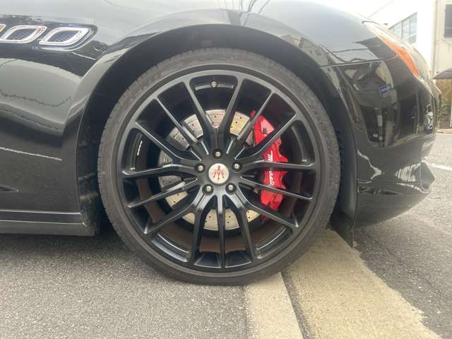 Maserati QUATTROPORTE 2014-11 1546657-4