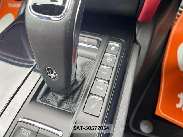 Maserati QUATTROPORTE 2024-08 4639708-9