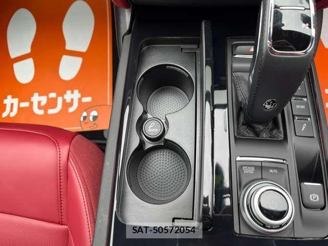 Maserati QUATTROPORTE 2024-08 4639708-11