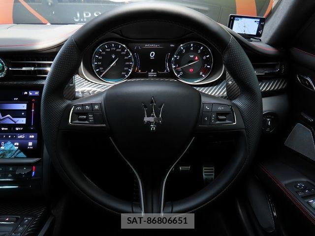 Maserati QUATTROPORTE 2023-06 6499800-20
