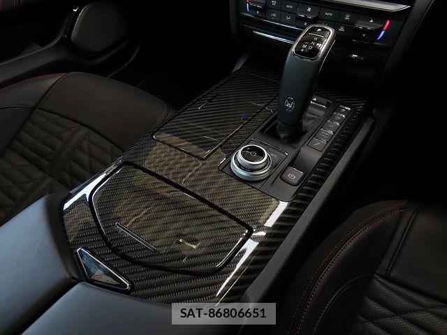 Maserati QUATTROPORTE 2023-06 6499800-23