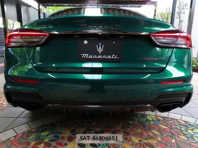 Maserati QUATTROPORTE 2023-06 6499800-5