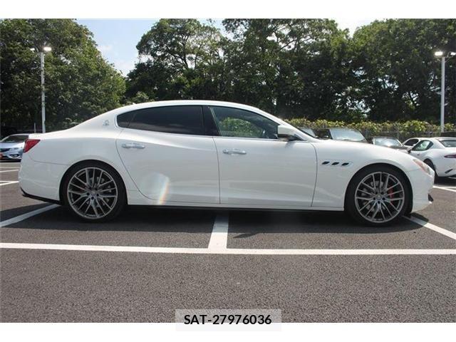Maserati QUATTROPORTE 2014-12 6907978-9