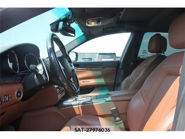 Maserati QUATTROPORTE 2014-12 6907978-26