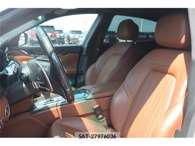 Maserati QUATTROPORTE 2014-12 6907978-27