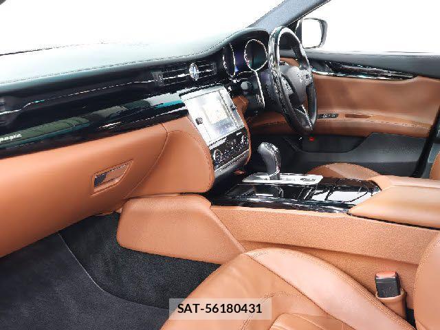 Maserati QUATTROPORTE 2016-06 7059367-15