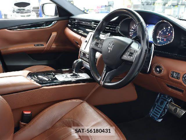 Maserati QUATTROPORTE 2016-06 7059367-3