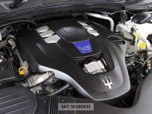 Maserati QUATTROPORTE 2016-06 7059367-4