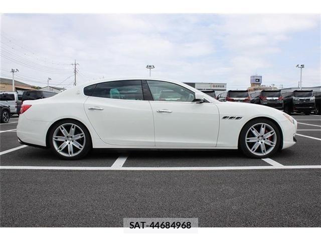 Maserati QUATTROPORTE 2015-04 7059371-9