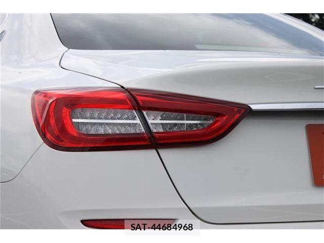 Maserati QUATTROPORTE 2015-04 7059371-11