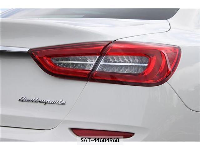 Maserati QUATTROPORTE 2015-04 7059371-25