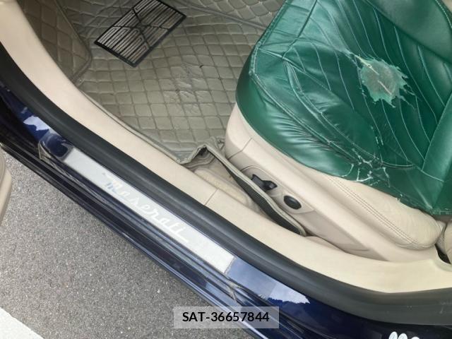 Maserati QUATTROPORTE 2014-03 7358618-17