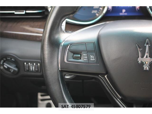 Maserati QUATTROPORTE 2014-08 7455542-9