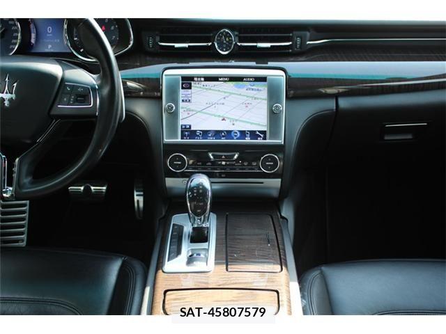 Maserati QUATTROPORTE 2014-08 7455542-7