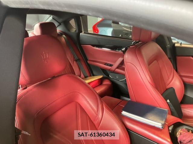 Maserati QUATTROPORTE 2017-02 7617828-13