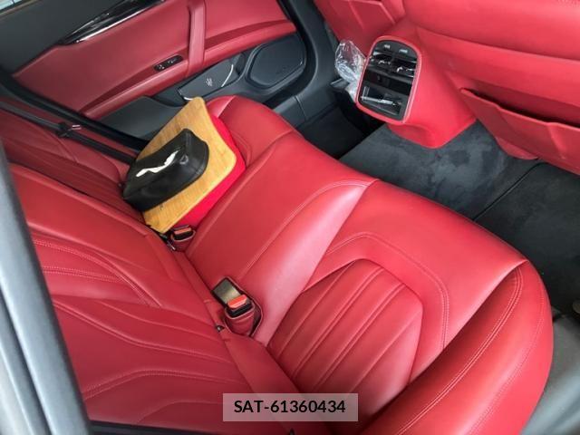 Maserati QUATTROPORTE 2017-02 7617828-16