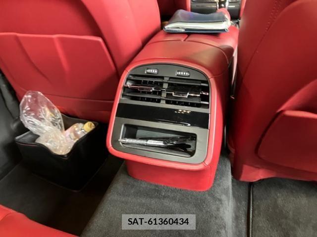 Maserati QUATTROPORTE 2017-02 7617828-17