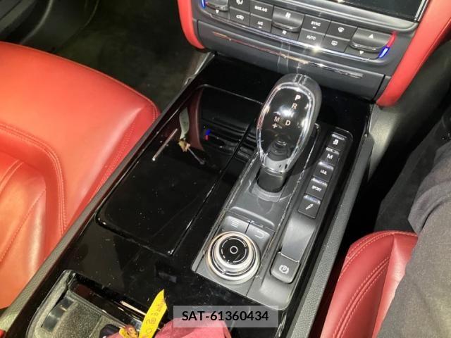 Maserati QUATTROPORTE 2017-02 7617828-28