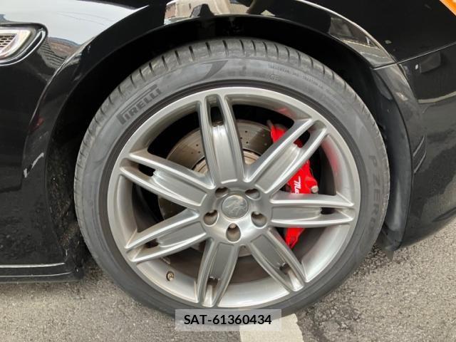 Maserati QUATTROPORTE 2017-02 7617828-7