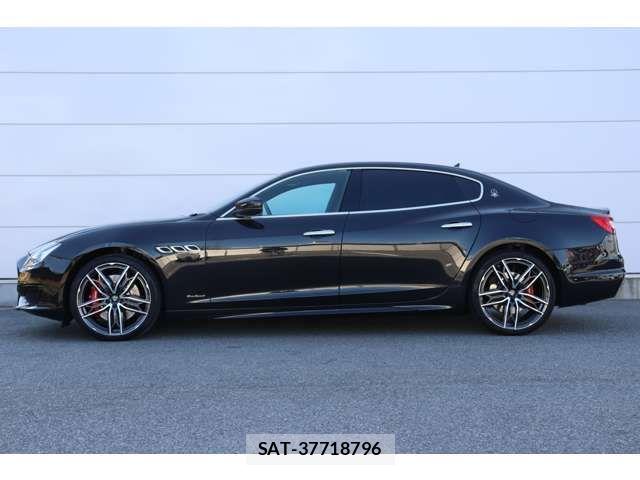 Maserati QUATTROPORTE 2020-10 7725300-13