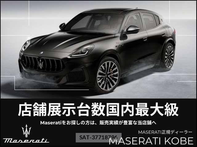 Maserati QUATTROPORTE 2020-10 7725300-3