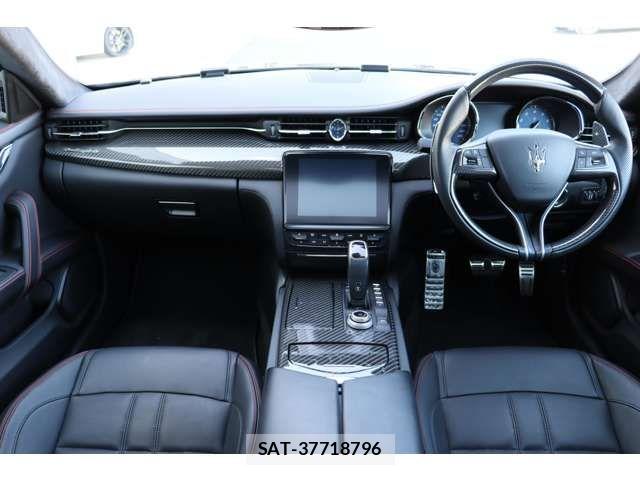 Maserati QUATTROPORTE 2020-10 7725300-4