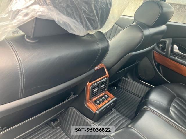 Maserati QUATTROPORTE 2007-06 7725302-12