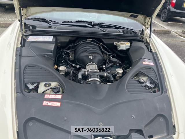 Maserati QUATTROPORTE 2007-06 7725302-14