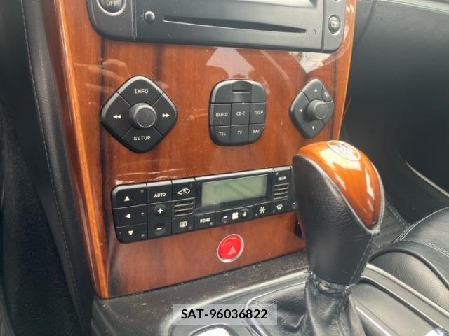 Maserati QUATTROPORTE 2007-06 7725302-18