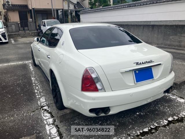 Maserati QUATTROPORTE 2007-06 7725302-2