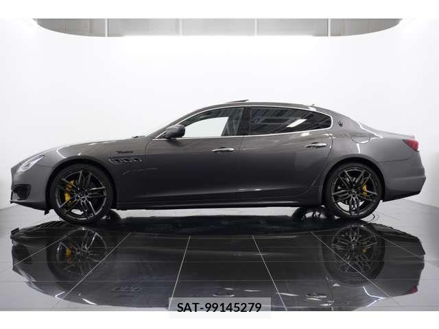 Maserati QUATTROPORTE 2021-11 7902893-14