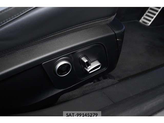 Maserati QUATTROPORTE 2021-11 7902893-5