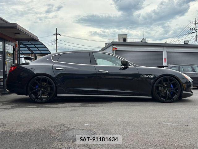 Maserati QUATTROPORTE 2013-11 8883874-4