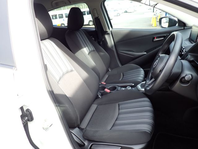 Mazda MAZDA2 2020-09 1546661-15