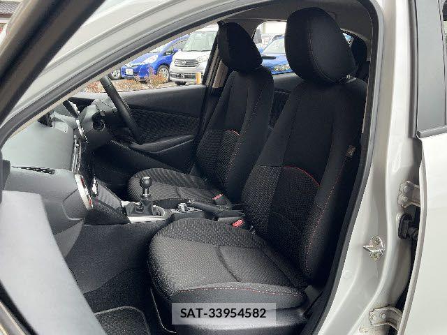 Mazda MAZDA2 2022-03 6216663-18