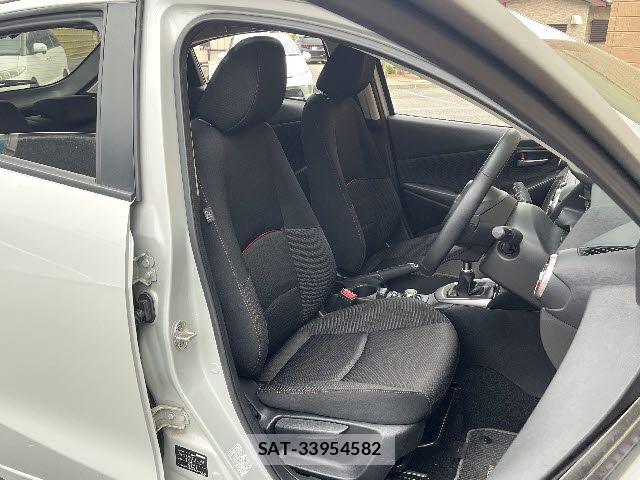 Mazda MAZDA2 2022-03 6216663-3