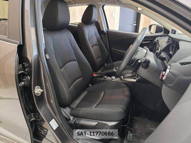 Mazda MAZDA2 2023-05 6672390-9