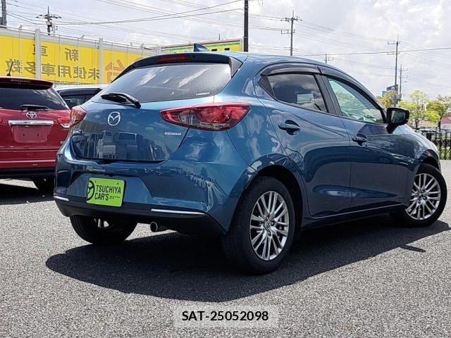 Mazda MAZDA2 2021-02 6672394-1