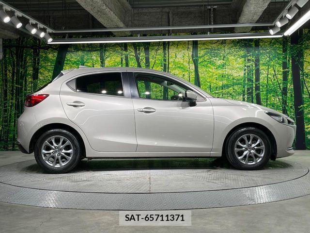 Mazda MAZDA2 2023-03 6815808-15