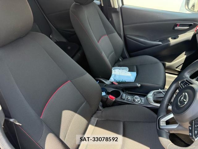 Mazda MAZDA2 2021-02 6908052-21