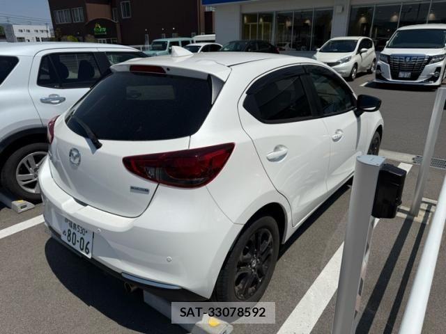 Mazda MAZDA2 2021-02 6908052-6