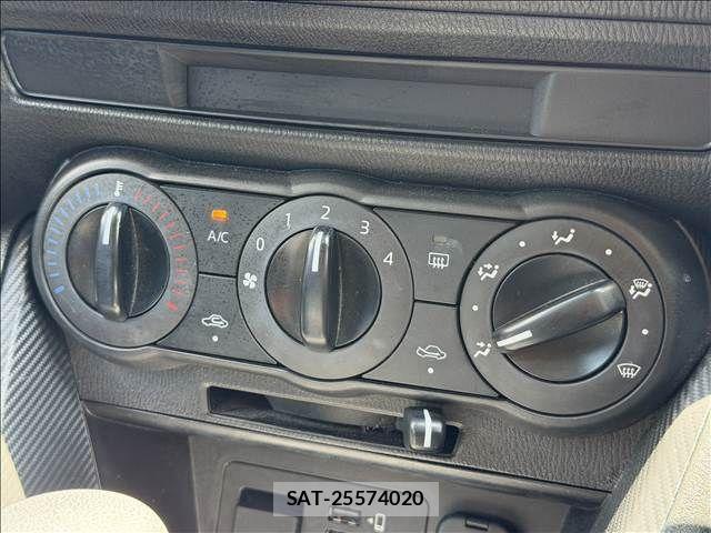 Mazda MAZDA2 2021-04 6995404-12