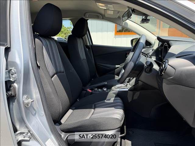 Mazda MAZDA2 2021-04 6995404-8