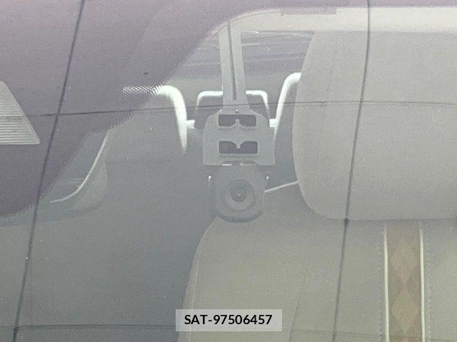 Mazda MAZDA2 2023-11 6995394-5